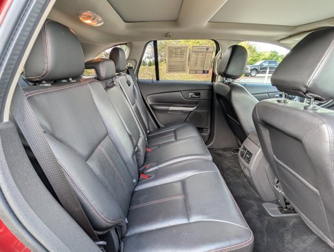 Used 2014 Ford Edge SEL w/ Equipment Group 205A image 28