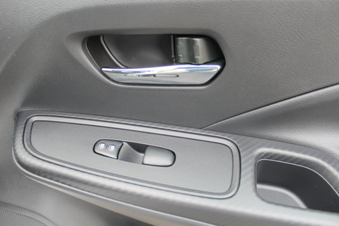 Used 2023 Nissan Versa SV w/ Trunk Package image 48