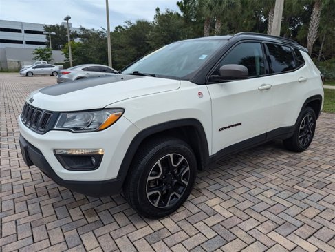 Used 2019 Jeep Compass Trailhawk image 3