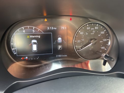 Used 2022 Nissan Kicks SR image 17