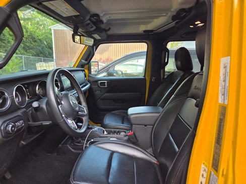 Used 2019 Jeep Wrangler Unlimited Sahara image 12
