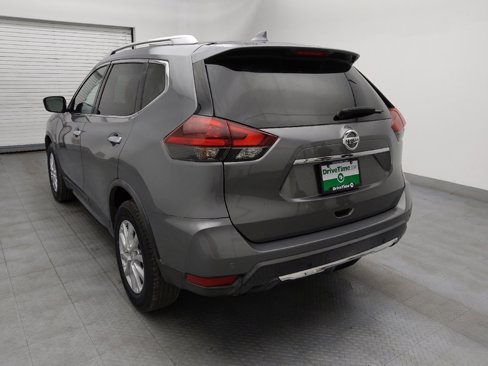 Used 2019 Nissan Rogue SV image 5