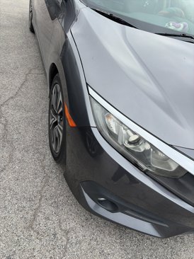 Used 2018 Honda Civic EX-L image 3