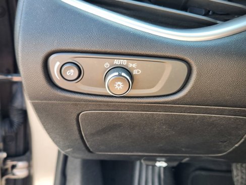 Used 2022 Chevrolet Malibu LT image 11