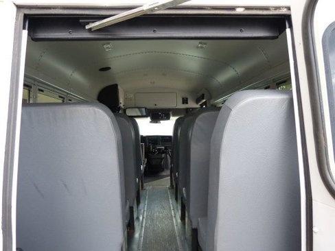 Used 2007 Chevrolet Express 3500 w/ School Bus Package image 16