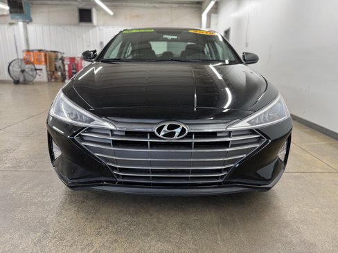 Used 2019 Hyundai Elantra SE image 31