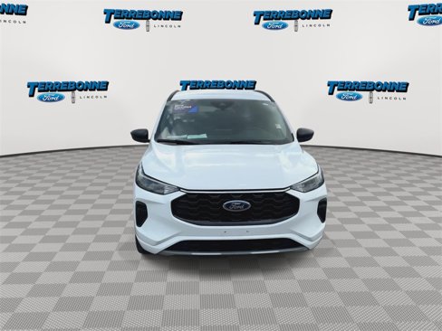 Certified 2023 Ford Escape ST-Line image 3