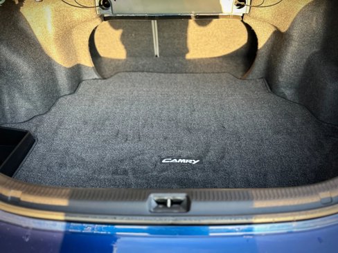 Used 2011 Toyota Camry image 18