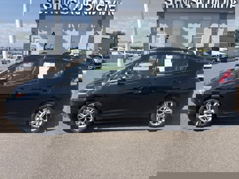 Used 2011 Honda Insight EX image 2