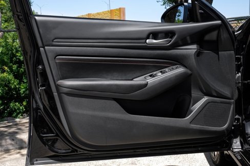 Used 2022 Nissan Altima 2.0 SR image 53