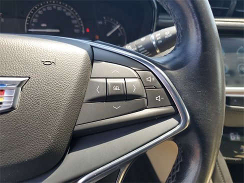 Used 2018 Cadillac XT5 Luxury w/ Driver Awareness Package image 33