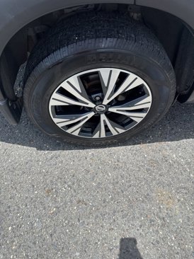 Used 2021 Nissan Rogue SV image 10