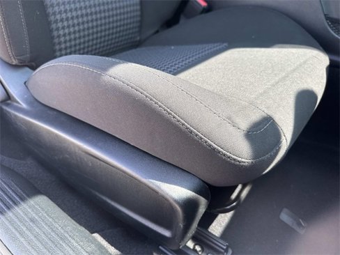 Used 2022 Dodge Challenger GT image 9