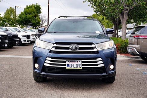 Used 2019 Toyota Highlander LE image 5