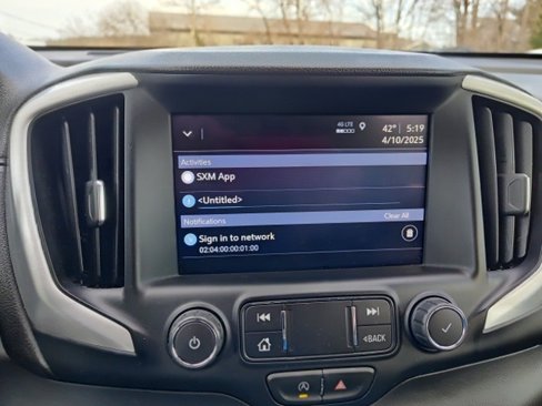 Used 2022 GMC Terrain SLT image 30