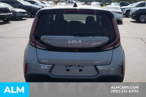 Used 2023 Kia Soul LX w/ Option Group 015 image 7