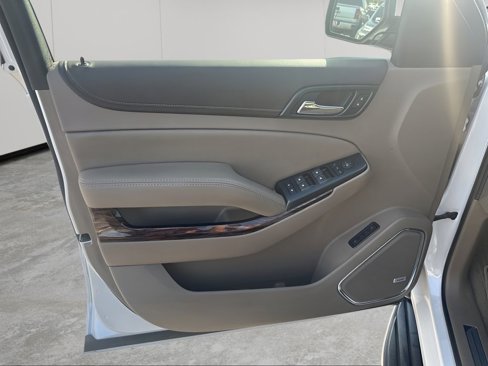 Used 2018 GMC Yukon SLT w/ Premium Edition image 28