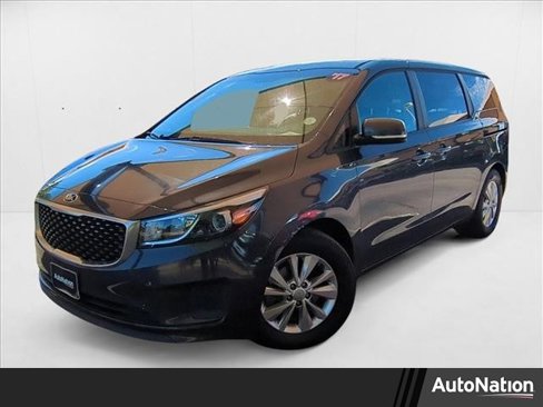 Used 2017 Kia Sedona LX image 1
