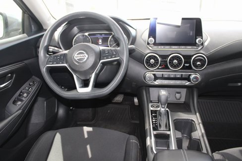 Used 2023 Nissan Sentra SV image 2