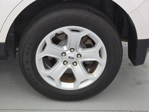 Used 2013 Ford Edge SEL image 32