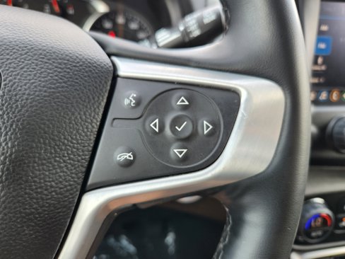 Used 2024 GMC Terrain SLT image 20