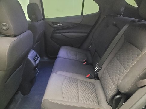 Used 2020 Chevrolet Equinox LT image 18