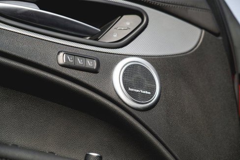 Used 2022 Alfa Romeo Stelvio Veloce image 15