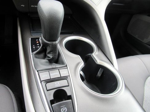 Used 2023 Toyota Camry LE image 27