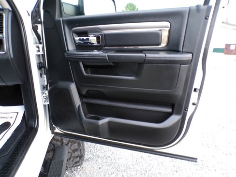 Used 2018 RAM 2500 Laramie w/ Sport Appearance Group image 30