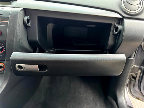 Used 2006 MAZDA MAZDA3 s Touring image 32