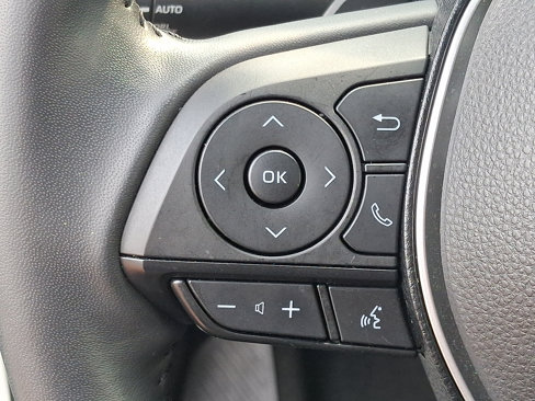 Certified 2021 Toyota Corolla SE image 21