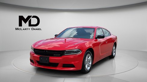 Used 2023 Dodge Charger SXT image 2