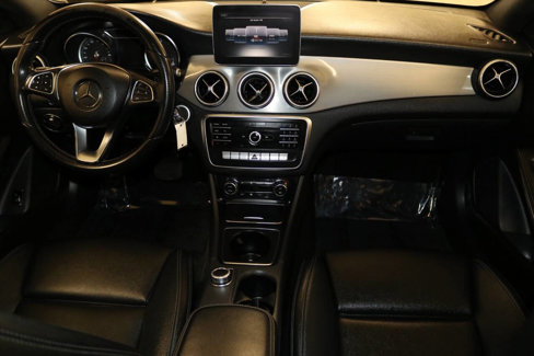 Used 2017 Mercedes-Benz CLA 250 image 15