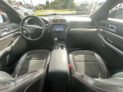 Used 2018 Ford Explorer XLT w/ Equipment Group 202A image 19