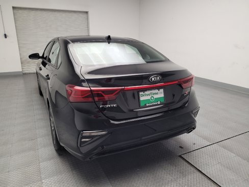 Used 2019 Kia Forte S w/ S Premium Package image 6