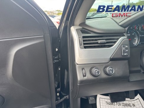 Used 2019 GMC Yukon XL SLT image 13