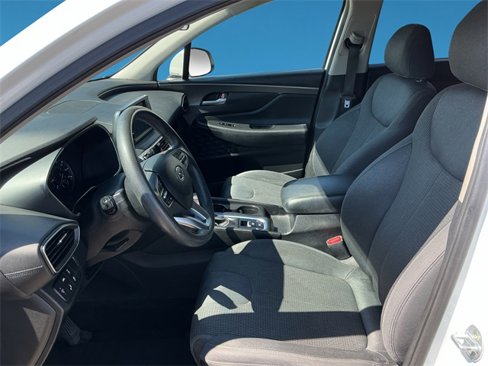 Used 2019 Hyundai Santa Fe SE image 2