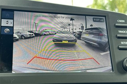Certified 2025 Hyundai Elantra Sport image 19