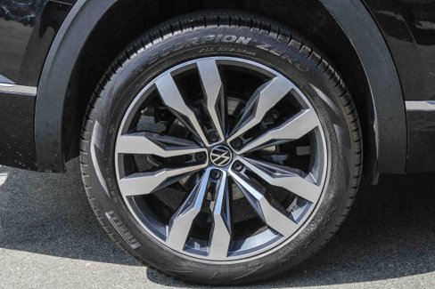 Used 2023 Volkswagen Atlas SEL Premium image 11