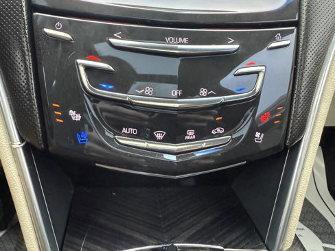 Used 2013 Cadillac XTS Platinum image 8