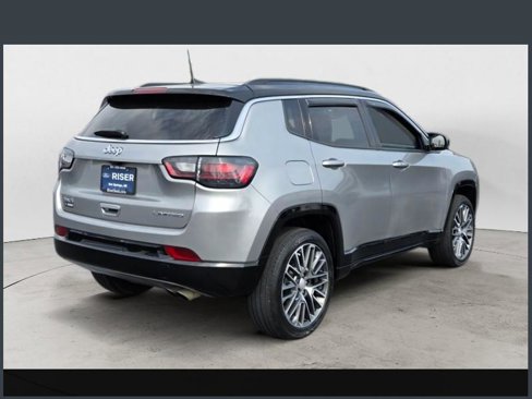 Used 2022 Jeep Compass Limited w/ Elite Group image 3