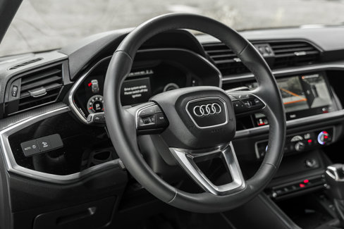Used 2023 Audi Q3 2.0T Premium Plus w/ Premium Plus Package image 10