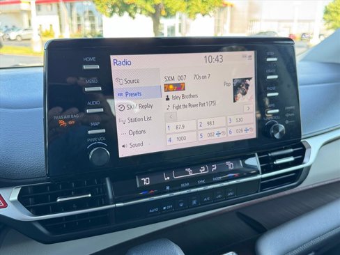 Certified 2021 Toyota Sienna LE image 16