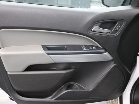 Used 2020 Chevrolet Colorado LT w/ Safety Package image 13