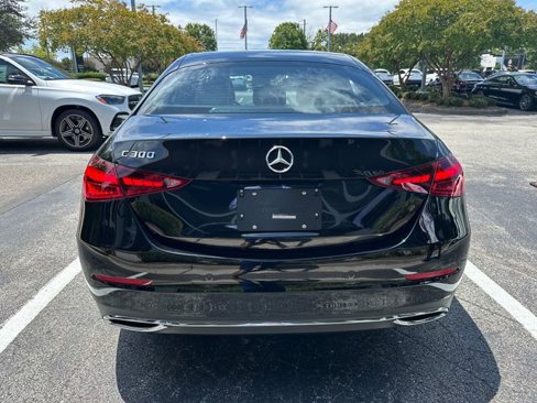 Used 2025 Mercedes-Benz C 300 Sedan image 4