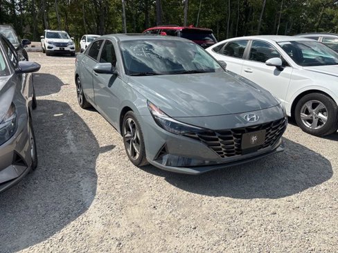 Used 2022 Hyundai Elantra Limited image 1