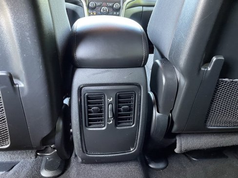 Used 2020 Jeep Grand Cherokee Laredo image 23