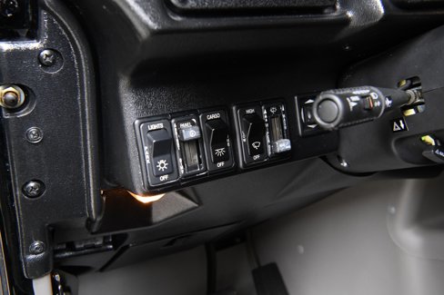 Used 2002 HUMMER H1 4-Door Wagon image 16