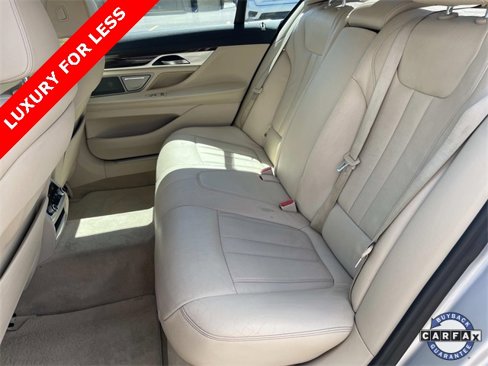 Used 2018 BMW 740i image 18