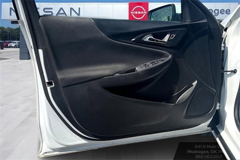 Used 2023 Chevrolet Malibu LT image 17